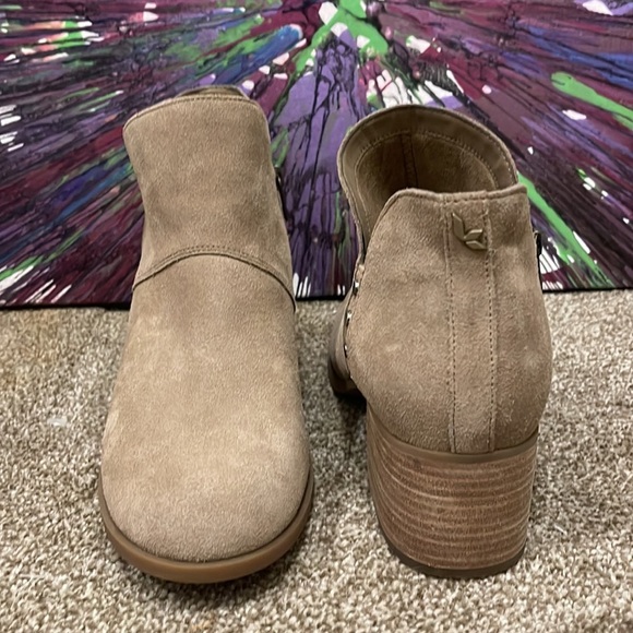 NWOT Koolaburra by Ugg Sofiya Ankle Boots 🌟 - Picture 3 of 12